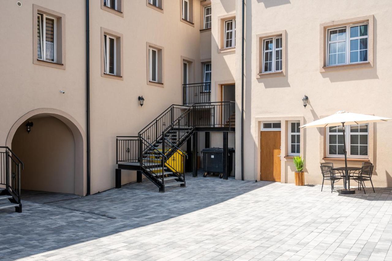 Platinum 24 Apartment *